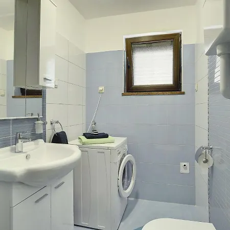 Modern In With Private Swimming Pool Villa Pula