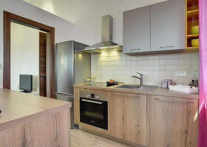 Villa In With Sea Pola