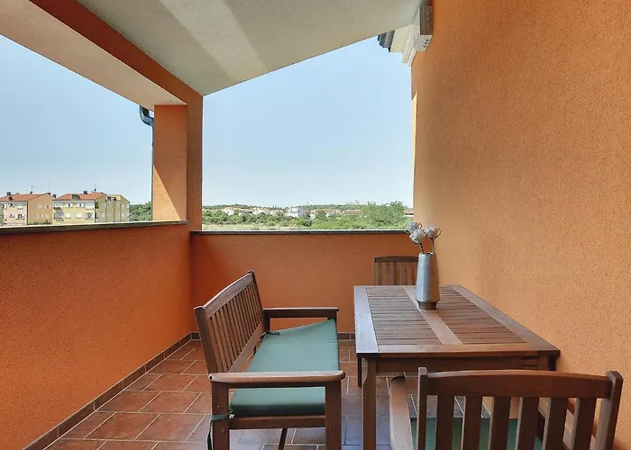 In With Sea Villa Pola